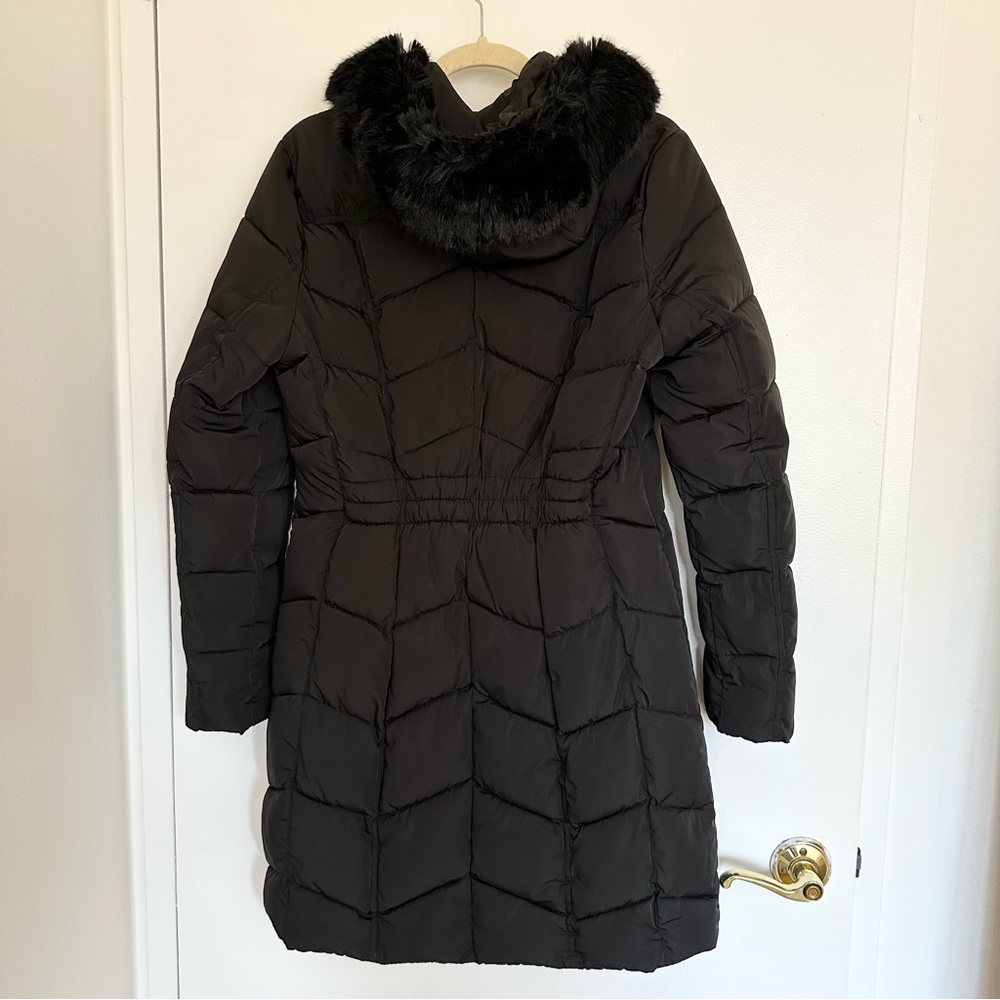 Women’s Calvin Klein Black Long Puffer Winter Coat with Faux Fur-Trimmed Hood - Picture 5 of 7
